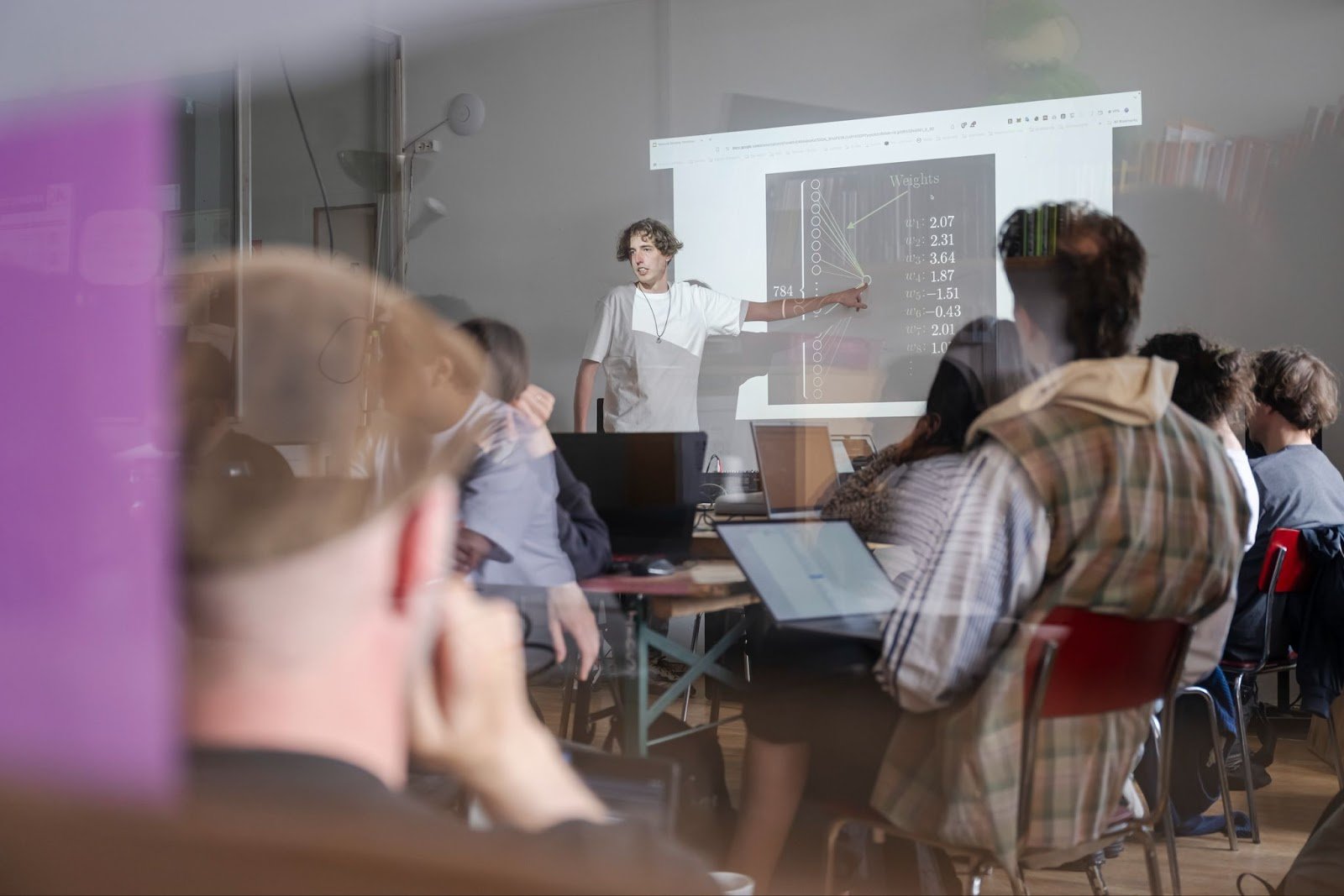 Network Bending workshop at AMRO 2024